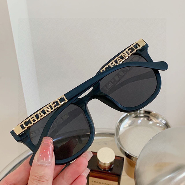 シャネル（CHANEL）デザイン メガネ 眼鏡 サングラス レディース&メンズ