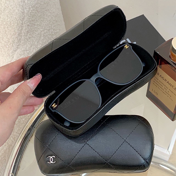 シャネル（CHANEL）デザイン メガネ 眼鏡 サングラス レディース&メンズ