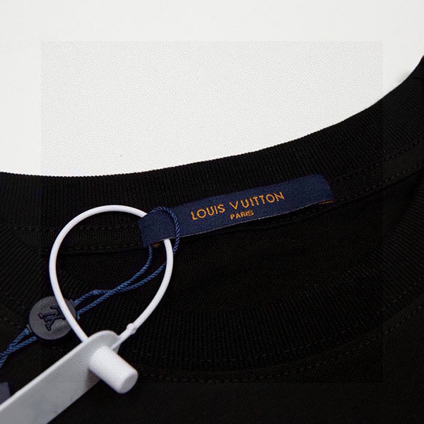 ルイ・ヴィトン（LOUIS VUITTON）夏 2025 新作 半袖 Tシャツ クルーネックメンズ &レディース