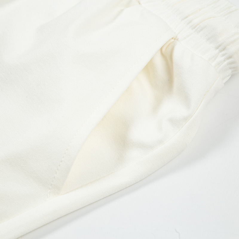 フェンディFENDI  ショートパンツ メンズ 夏 2色選択可