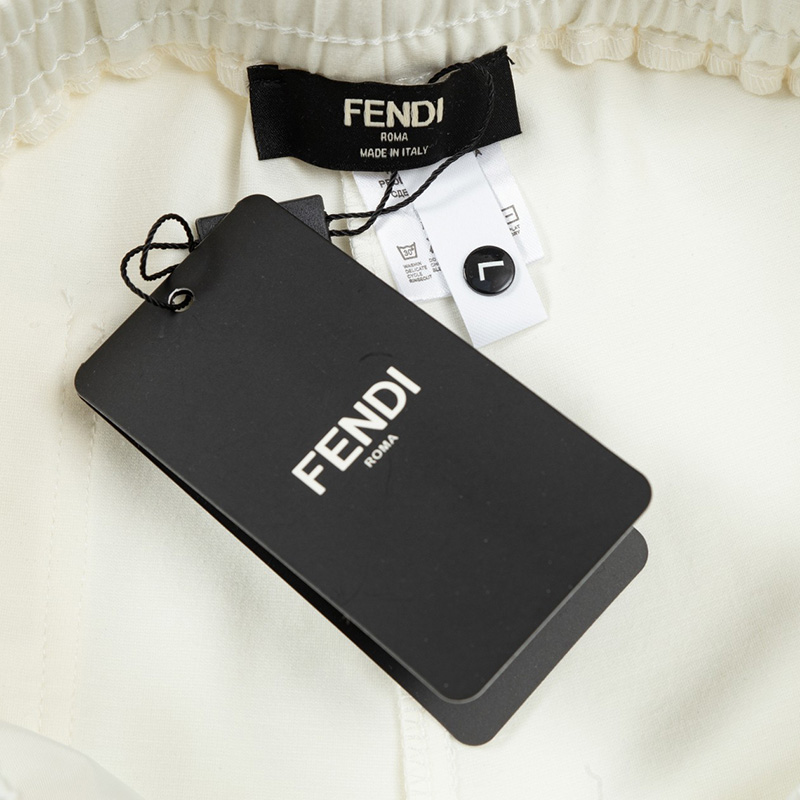 フェンディFENDI  ショートパンツ メンズ 夏 2色選択可