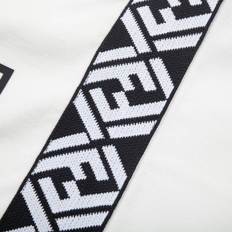 フェンディFENDI  ショートパンツ メンズ 夏 2色選択可