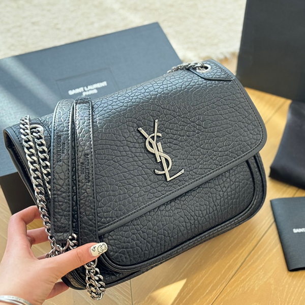 SAINT LAURENT サンローランエンベロープ ショルダーバッグ