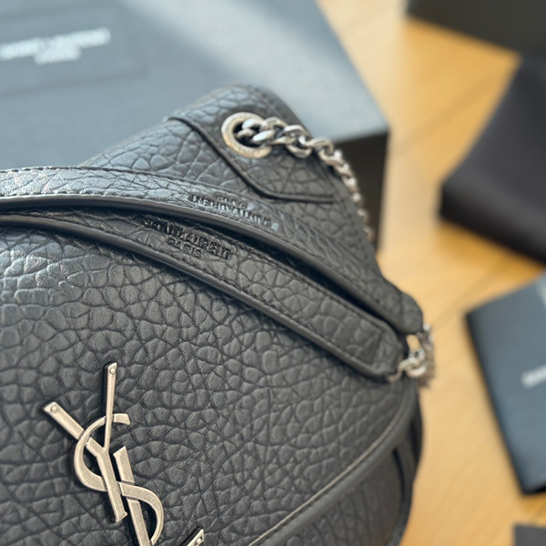 SAINT LAURENT サンローランエンベロープ ショルダーバッグ