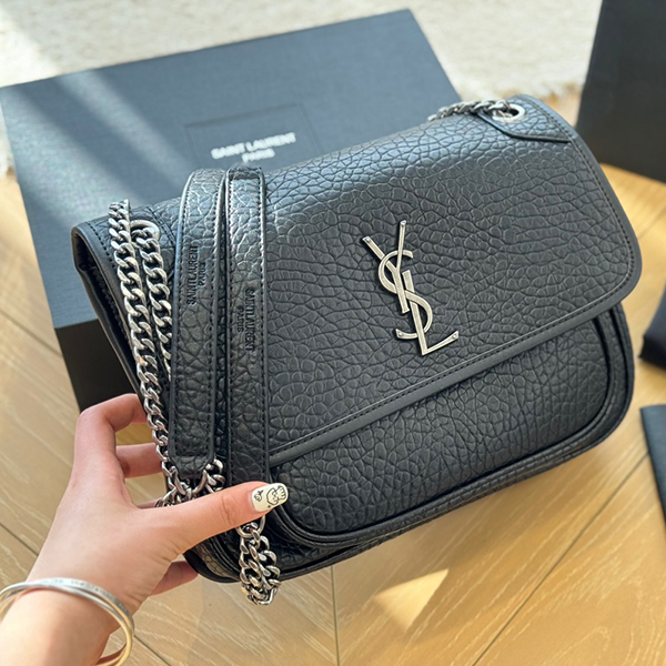 SAINT LAURENT サンローランエンベロープ ショルダーバッグ