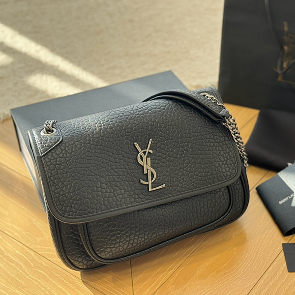 SAINT LAURENT サンローランエンベロープ ショルダーバッグ