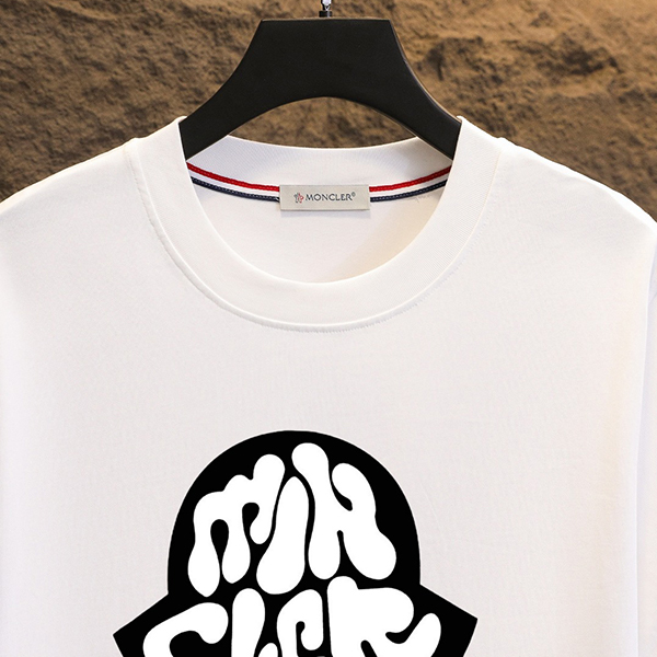 モンクレール（MONCLER） 夏 2025 新作 半袖 Tシャツ クルーネックメンズ &レディース