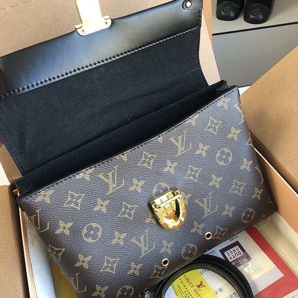 LOUIS VUITTON（ルイヴィトン）ショルダーバック レディース