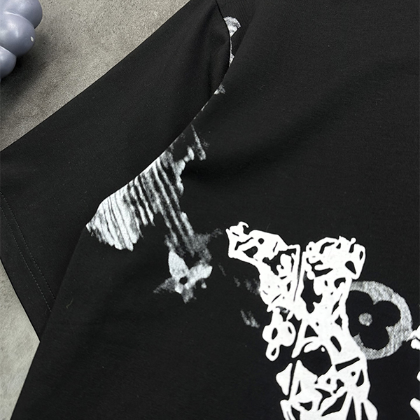 ルイ・ヴィトン（LOUIS VUITTON）夏 2025 Remember The Future"25FW 半袖 Tシャツ メンズ &レディース