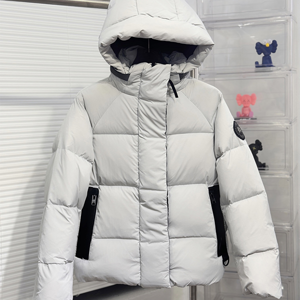 カナダグース（CANADA GOOSE）𝙅𝙪𝙣𝙘𝙩𝙞𝙤𝙣パーカ 立ち襟 ダウンコート ダウンジャケット メンズ