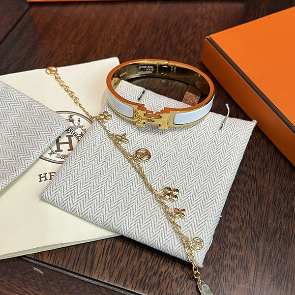 エルメスブ バングル HERMES &LOUIS VUITTON ルイヴィトン ブレスレット 2点セット 