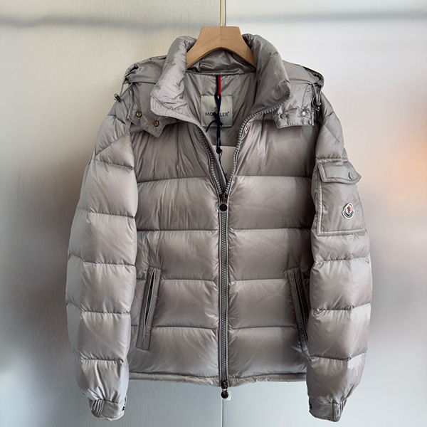 モンクレール Moncler ダウンコート ダウンジャケット メンズ レディース 男女兼用