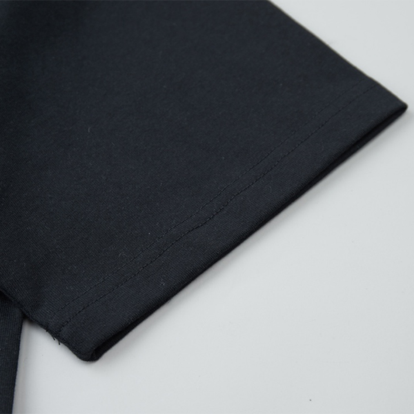 ルイ・ヴィトン（LOUIS VUITTON）スパンコールロゴ Tシャツ 半袖 メンズ & レディース