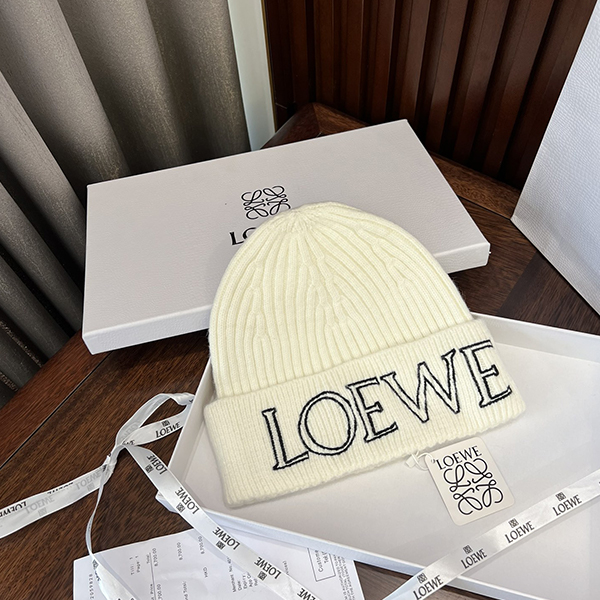 ロエベ LOEWE 冬 ハット 帽子  暖かく 無地 