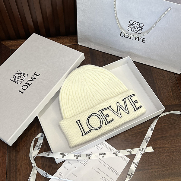 ロエベ LOEWE 冬 ハット 帽子  暖かく 無地 