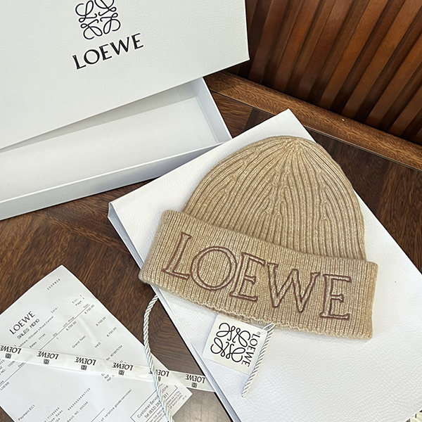 ロエベ LOEWE 冬 ハット 帽子  暖かく 無地 