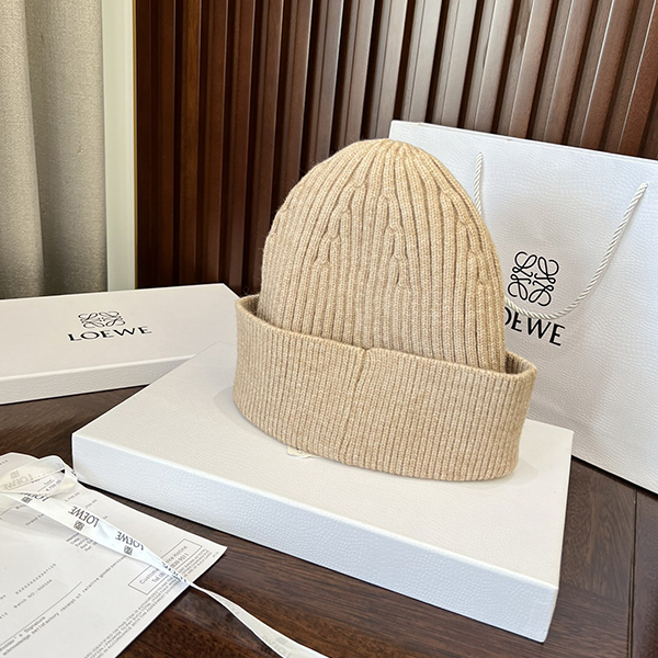 ロエベ LOEWE 冬 ハット 帽子  暖かく 無地 