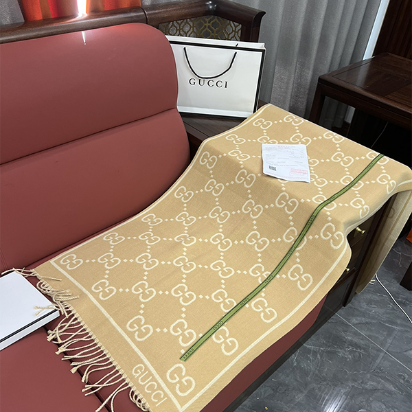 Gucci グッチ リバーシブル マフラー ストール レディース メンズ