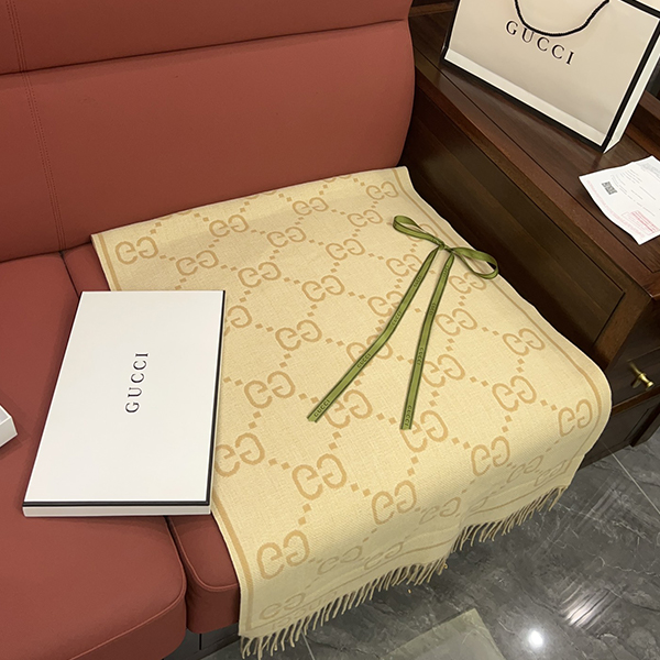 Gucci グッチ リバーシブル マフラー ストール レディース メンズ