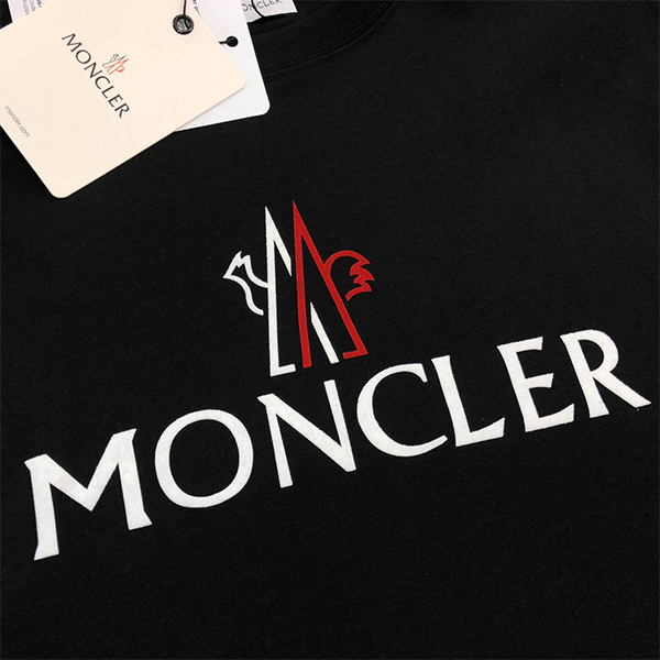 モンクレール（MONCLER） 夏 2025 新作 半袖 Tシャツ クルーネックメンズ &レディース