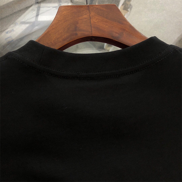 モンクレール（MONCLER） 夏 2025 新作 半袖 Tシャツ クルーネックメンズ &レディース