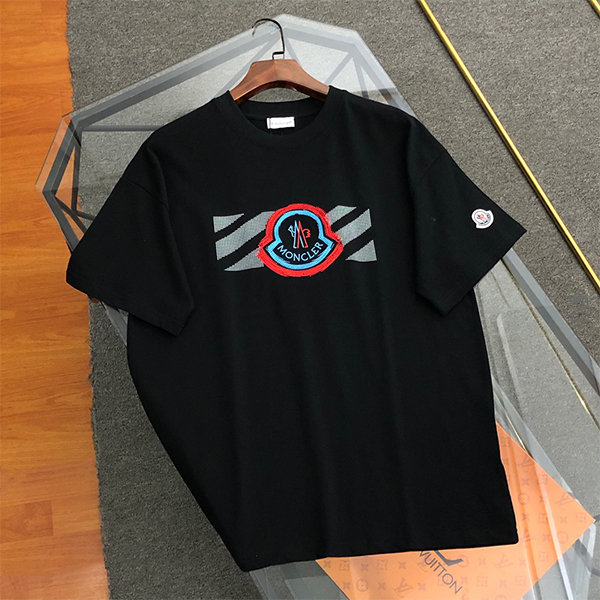 モンクレール（MONCLER） 夏 2025 新作 半袖 Tシャツ クルーネックメンズ &レディース