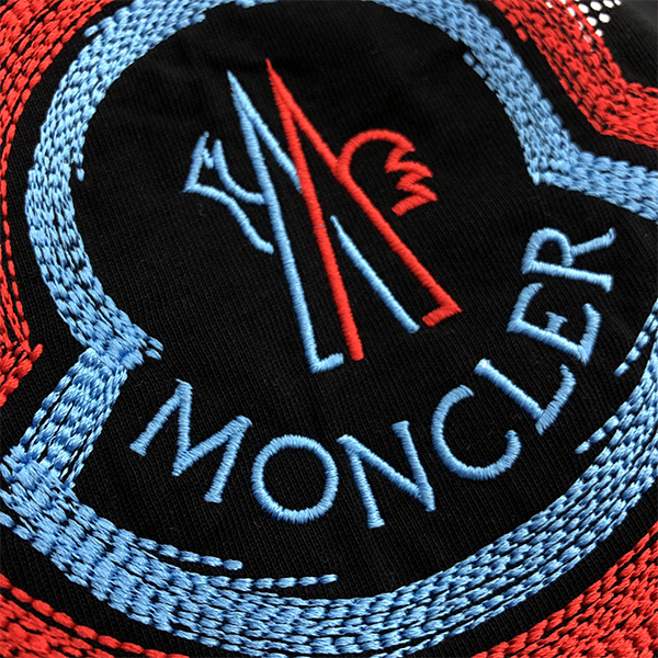 モンクレール（MONCLER） 夏 2025 新作 半袖 Tシャツ クルーネックメンズ &レディース