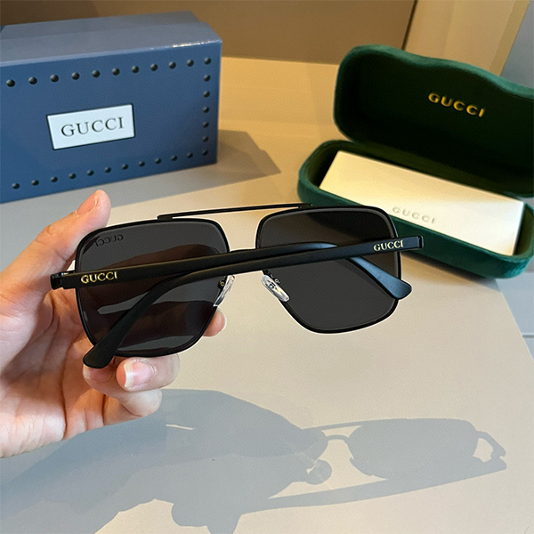 グッチ GUCCI クラシックなスクエアデザイン サングラス メンズ