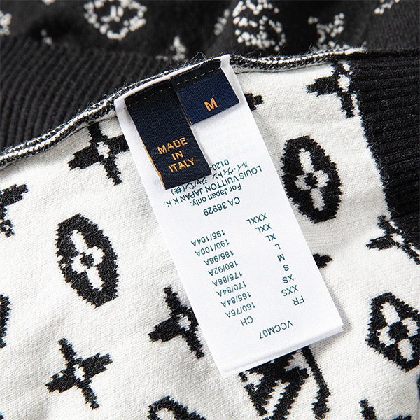 ルイヴィトン（LOUIS VUITTON）クルーネック 長袖 ブラック ニットセーター メンズ&レディース