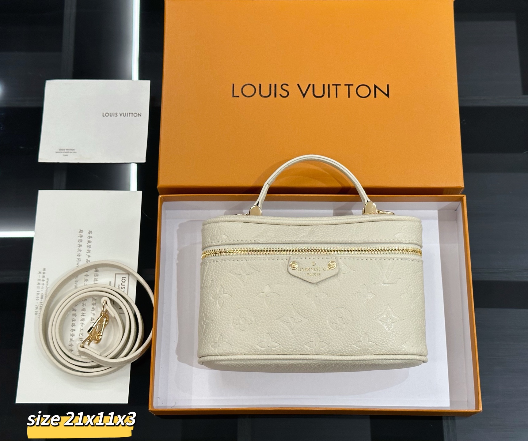 【1つ買うと、もう1つ無料】ルイ・ヴィトン（LOUIS VUITTON）ハンドバング ショルダーバッグ　レディース