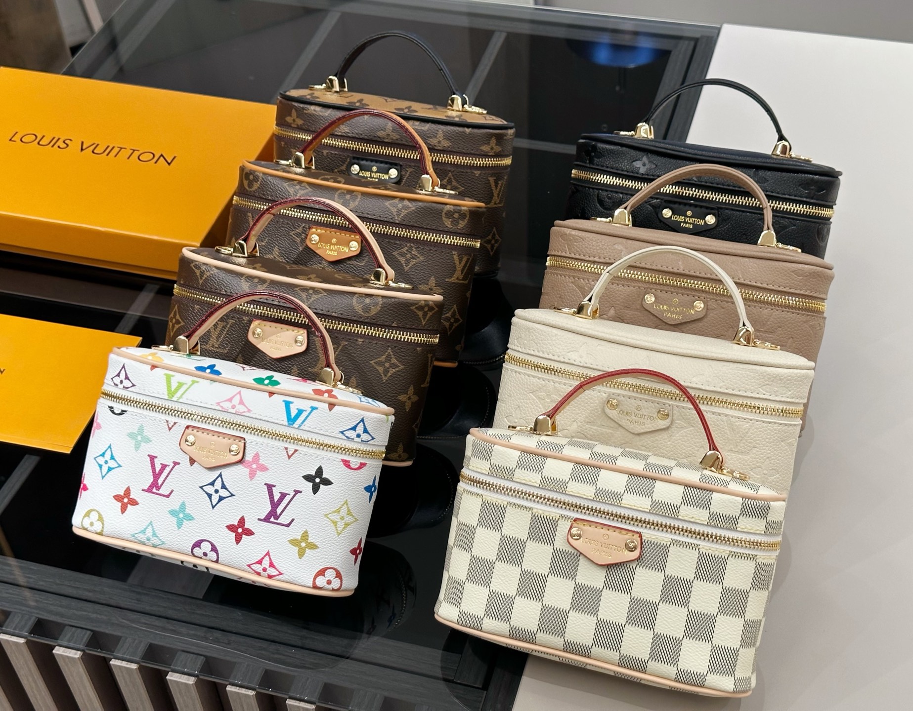 【1つ買うと、もう1つ無料】ルイ・ヴィトン（LOUIS VUITTON）ハンドバング ショルダーバッグ　レディース