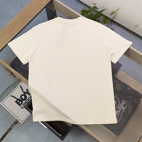 グッチ GUCCI 猫がスイカを食べる柄 Tシャツ 半袖 レディース メンズ