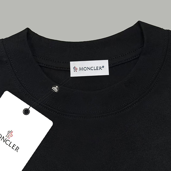 モンクレール（MONCLER） 夏 2025 新作 半袖 Tシャツ クルーネックメンズ &レディース