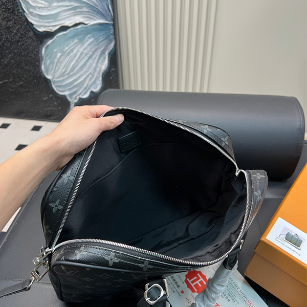 LOUIS VUITTON ルイヴィトン ショルダーバッグ ビジネスバッグ メンズ