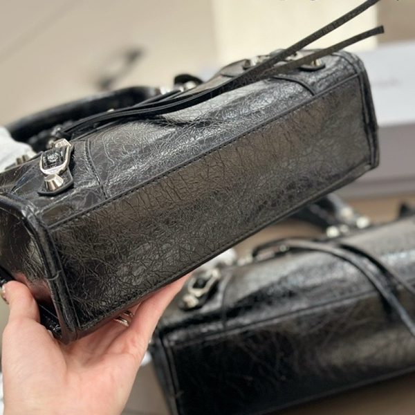 バレンシアガ BALENCIAGA Le City レ シティ スモール バッグ ラムスキン レディース