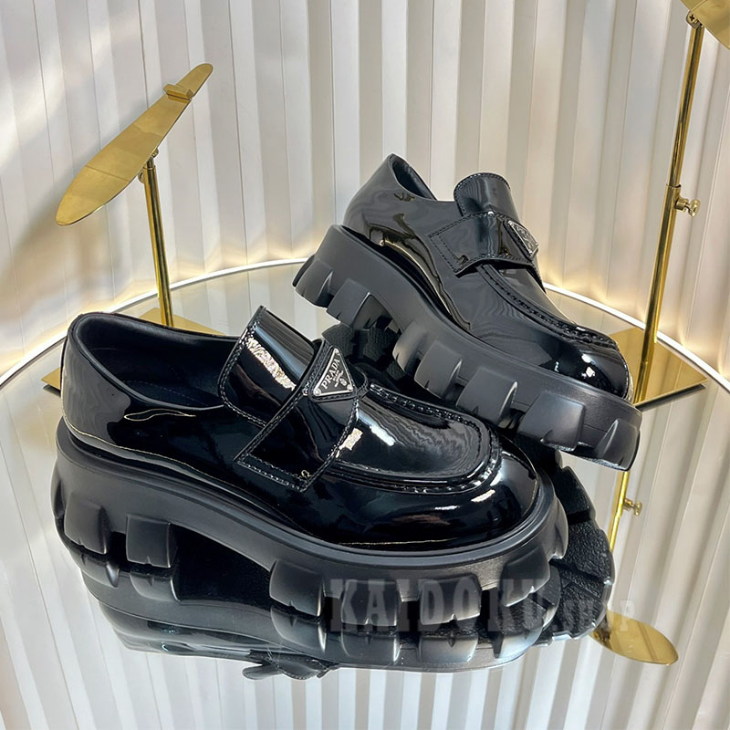 代引可】プラダ PRADA モノリス パテントレザー ローファー シューズ