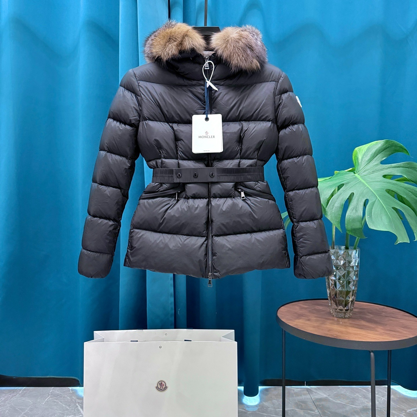 モンクレール MONCLER★25/26AW ゴージャスファー ダウンジャケット レディース