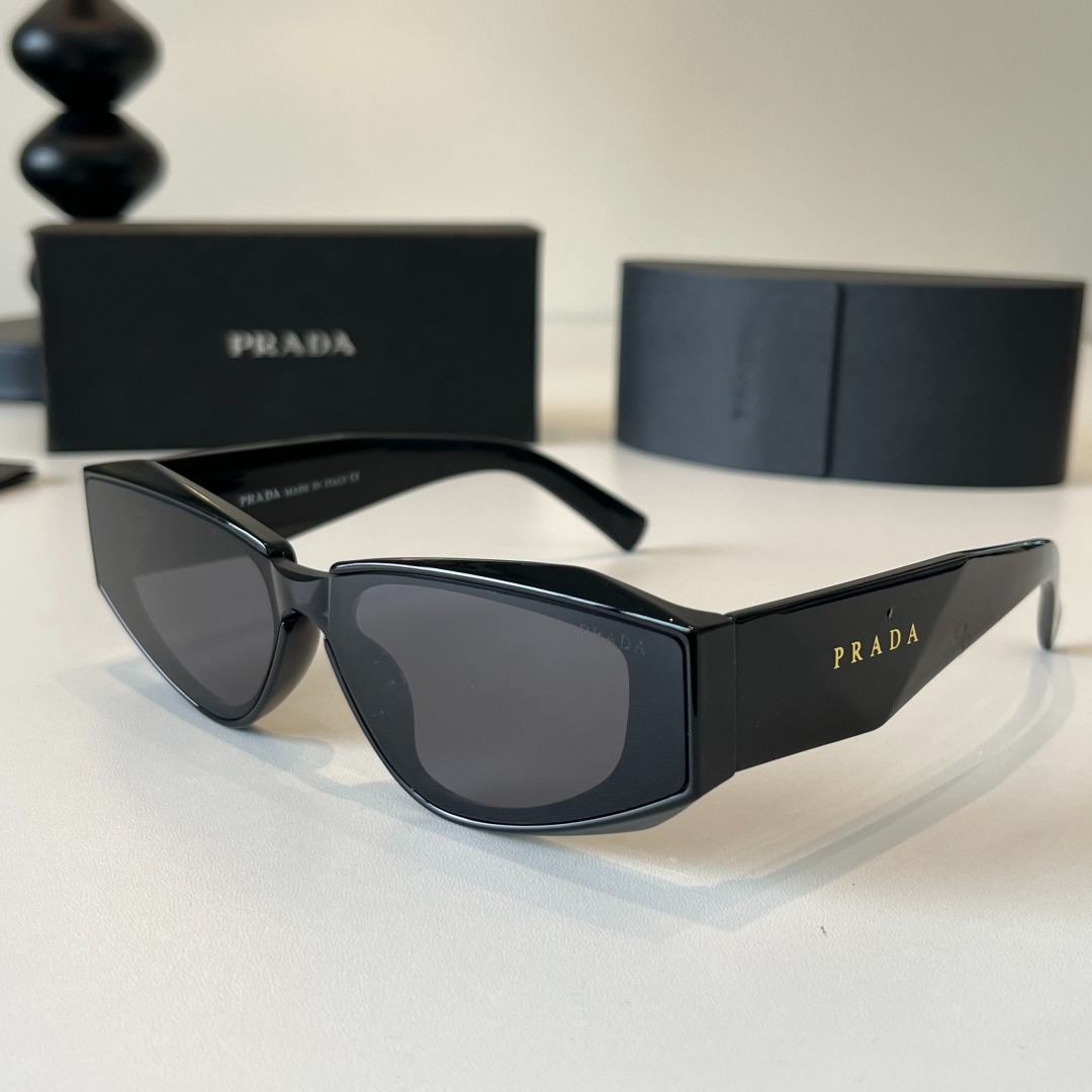 プラダ Prada キャットアイ型サングラス メンズ
