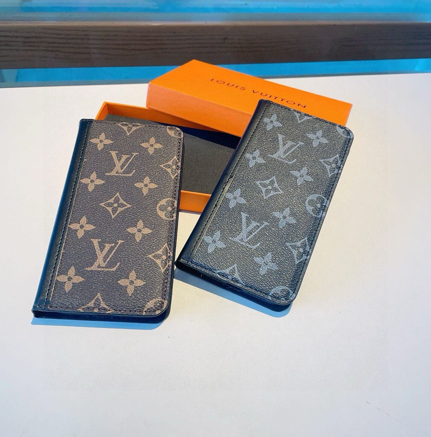 ルイヴィトン LOUIS VUITTON iPhone18 Pro ケース モノグラム 手帳型 携帯ケース メンズ レディース