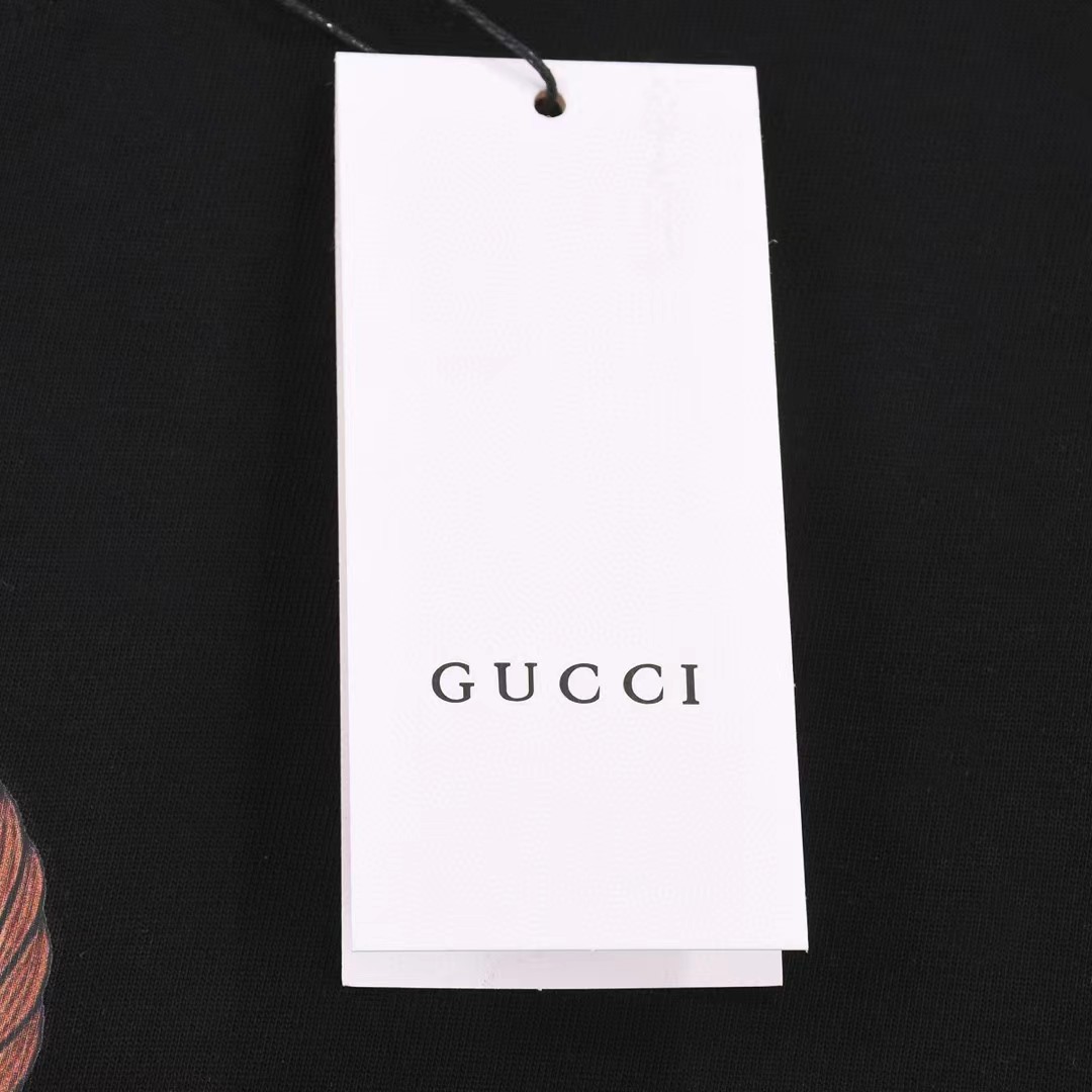 グッチ 春夏 熊プリント Tシャツ 半袖  メンズ＆レディース