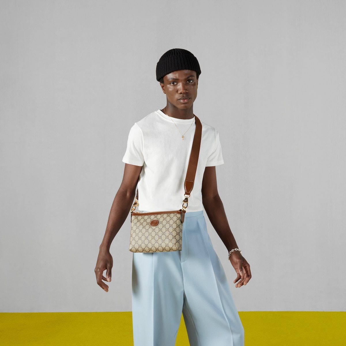 グッチ インターロッキングG付き メッセンジャーバッグ メンズ