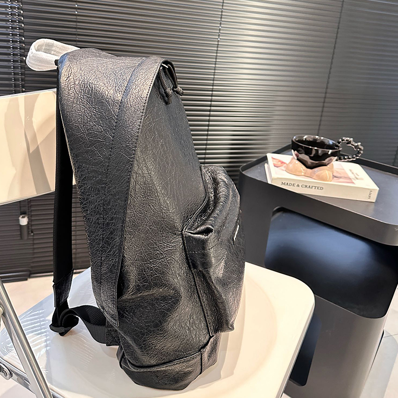 Balenciaga(バレンシアガ) ）バックパック リュックパック メンズ レディース 男女兼用