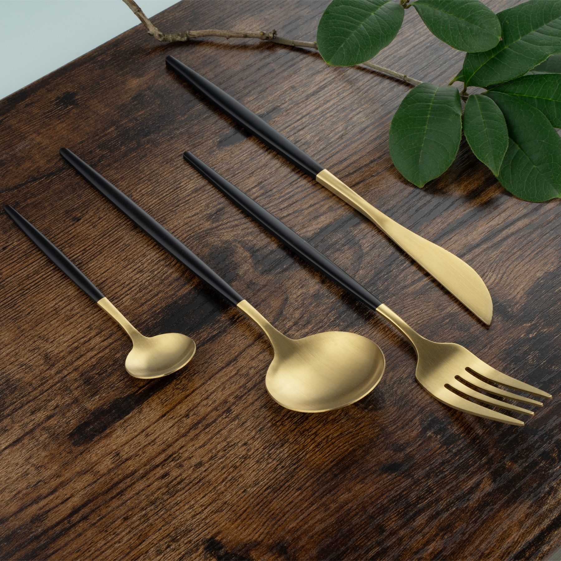 24 Piece Stainless Steel Cutlery Set Knife Spoon Fork Kitchen Dinnerware Dining Tableware