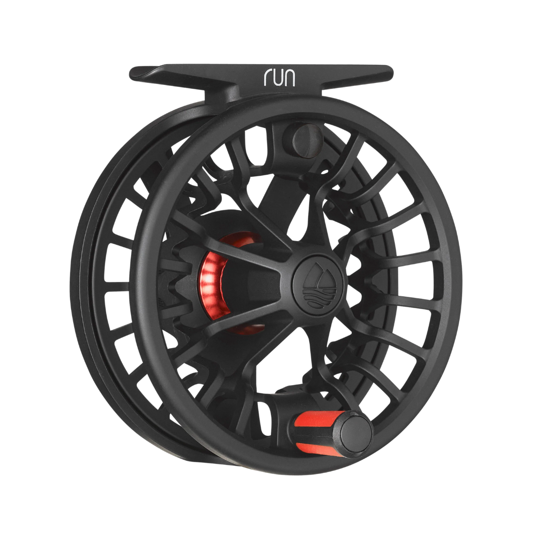 Redington Run 7/8 Fly Fishing Reel Black