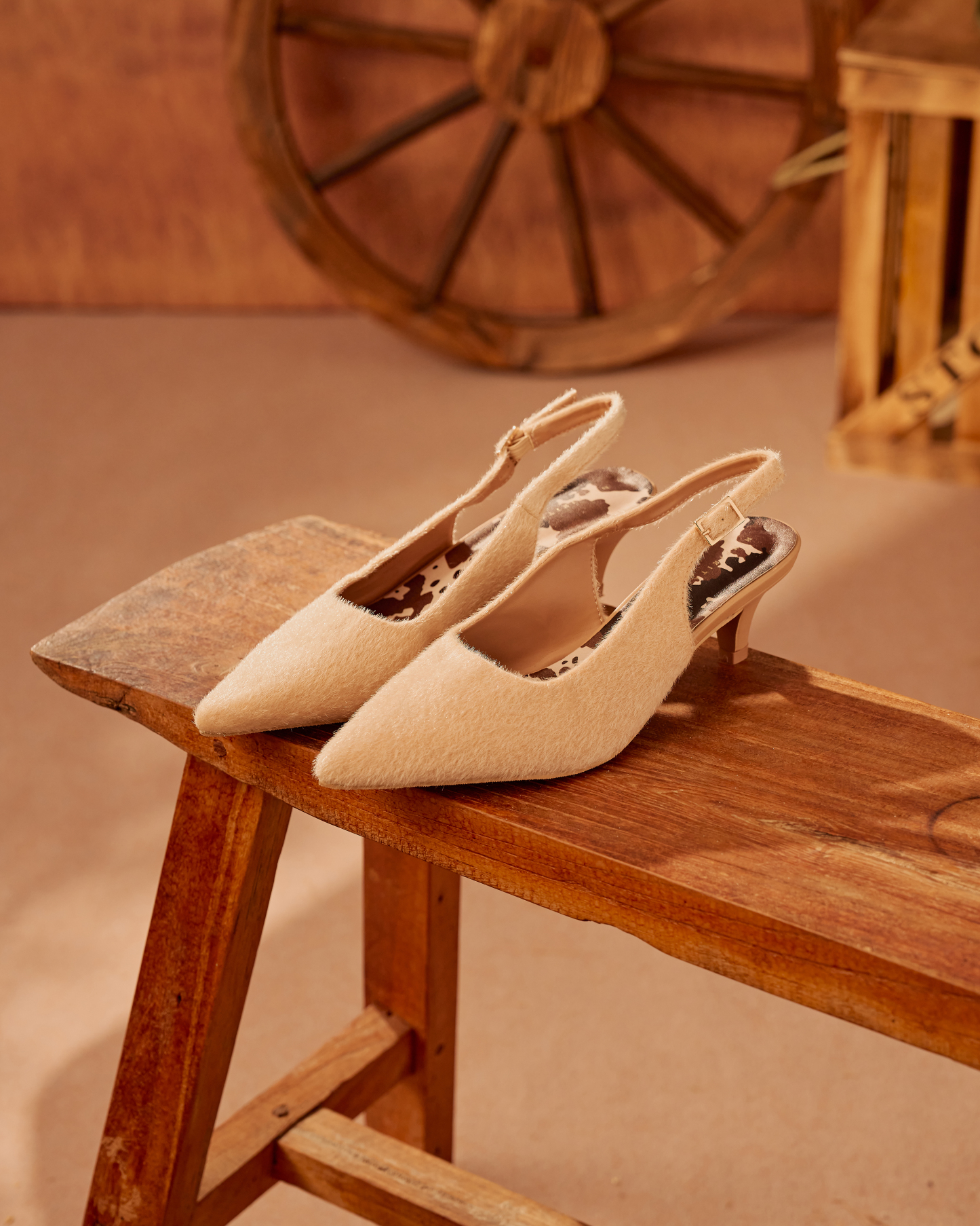 Buy Giselle Pointed-Toe Low Heels | Mimpikita