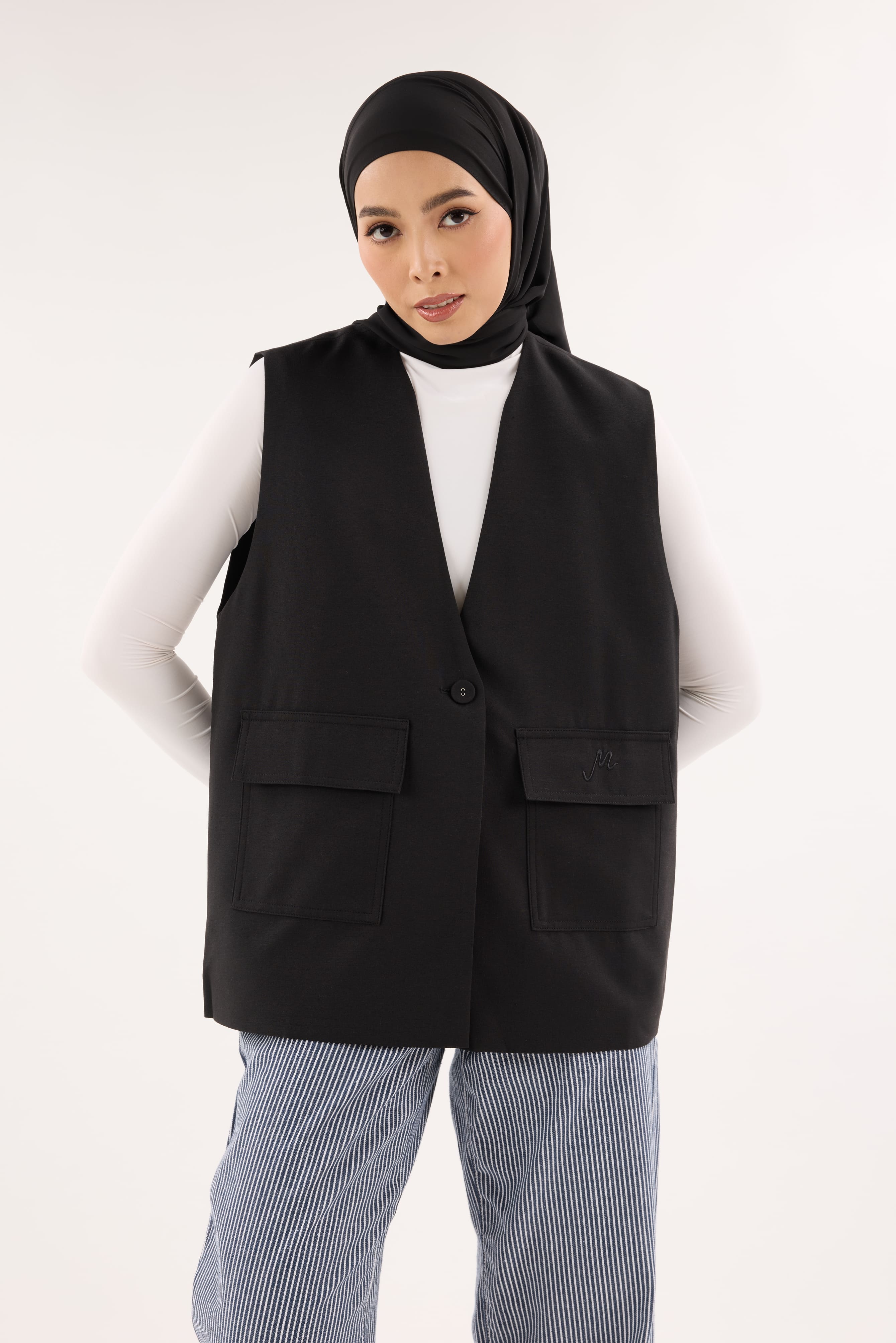 Nelly Black Structured Vest