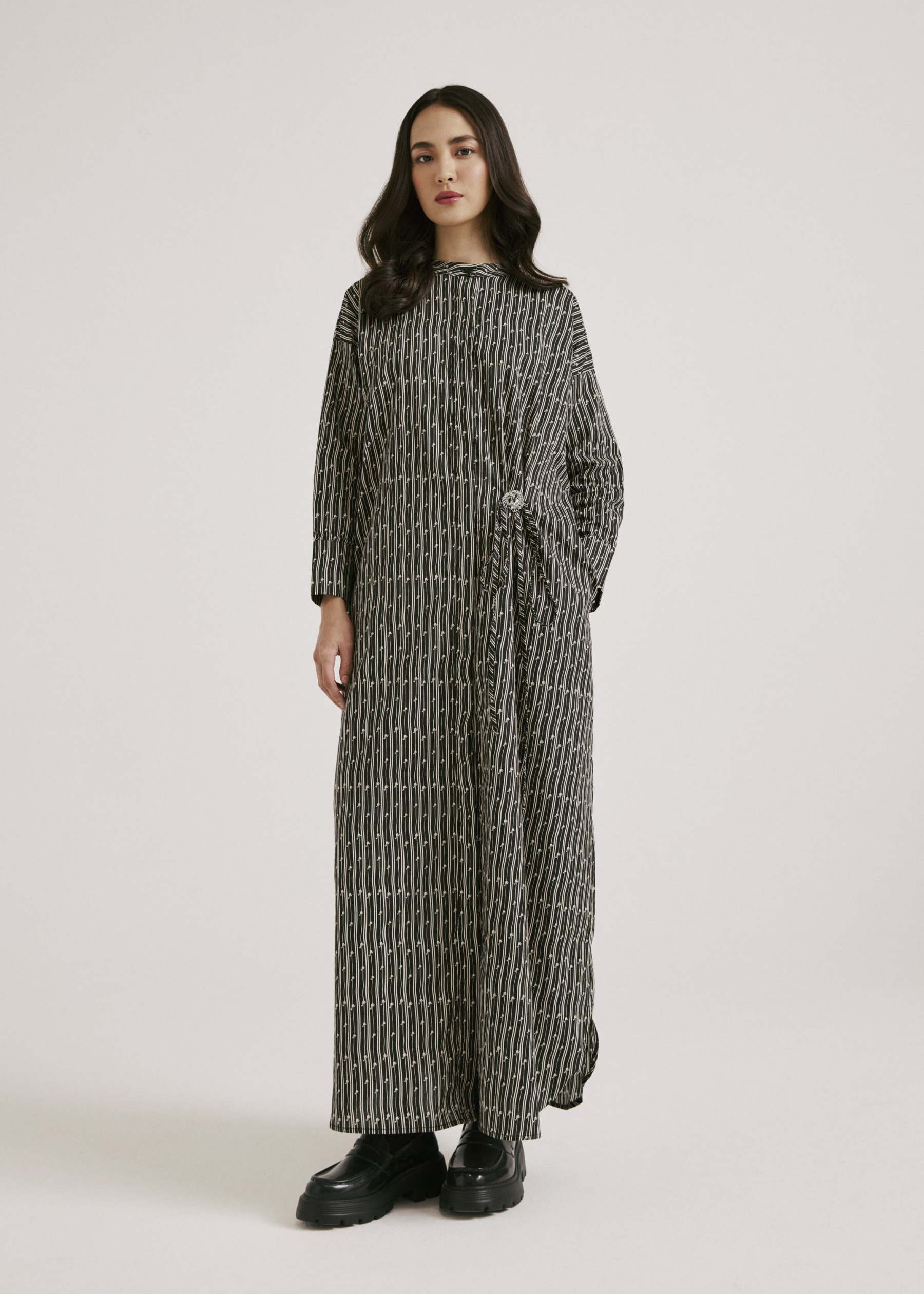 Ayva Black-Off White Printed Long Dress