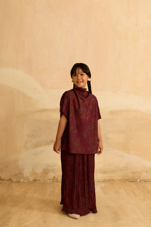 Mini Juwita Dark Maroon Draped Kurung