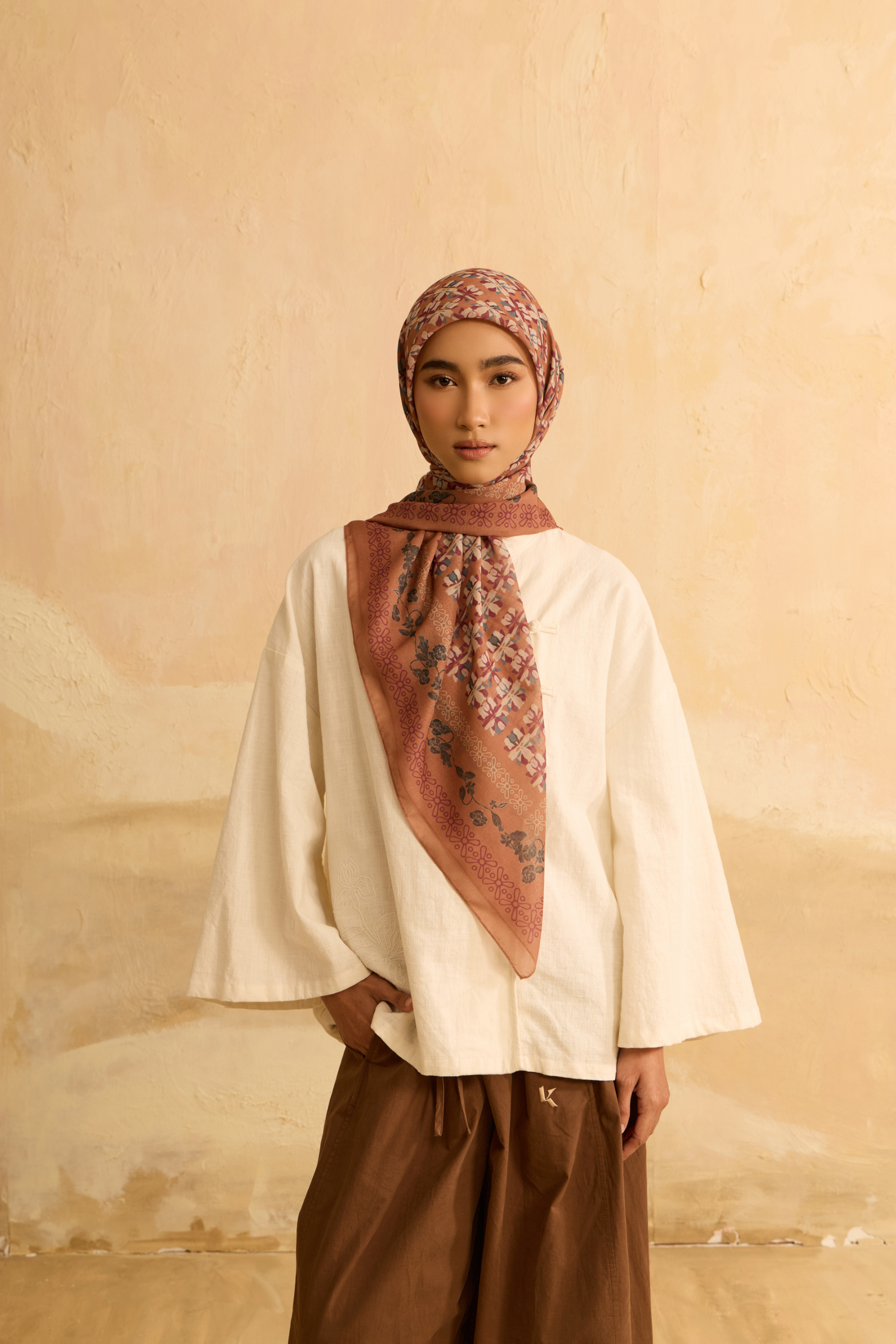Mimpikita X Elfira Loy Reyna Brown Square Voile Scarf