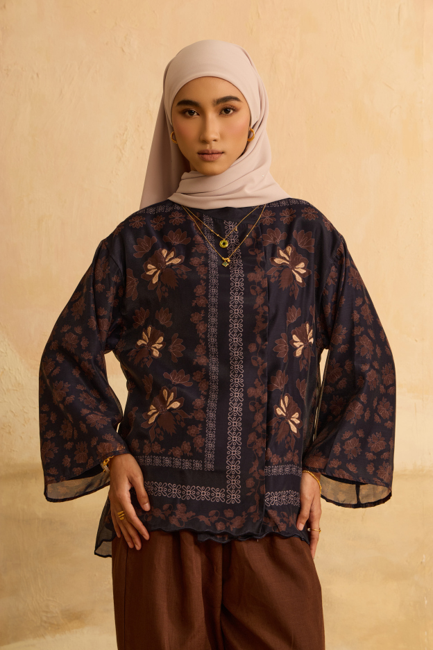 Elda Deep Navy Printed Boxy Top